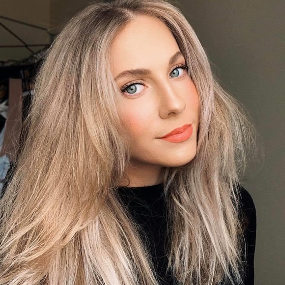 Meet your Posher, Savanna - Picture 1 of 1